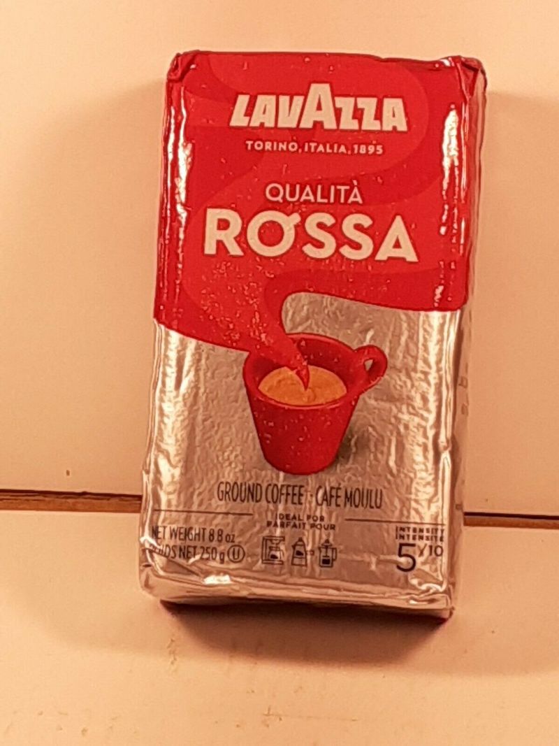 LavAzza Qualita Rossa 8.8 oz Roasted Ground Coffee